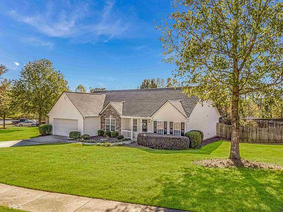 3rd image of 658 Stonecrest Dr