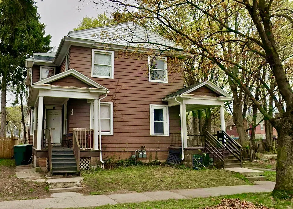 83-85 Parsells Ave #85