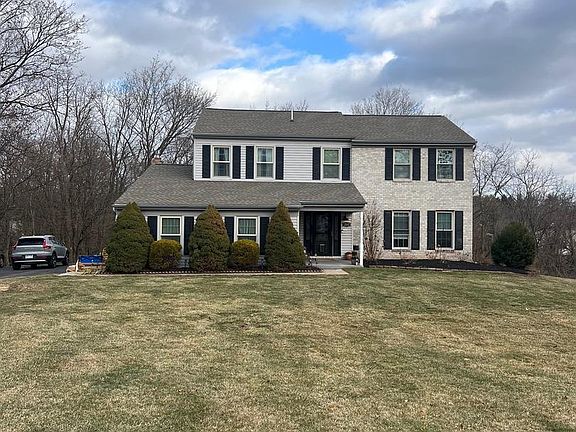 2nd image of 1520 Susan Dr