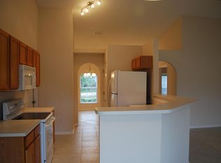 226 Hedgewood Ave, Deltona, FL 32738