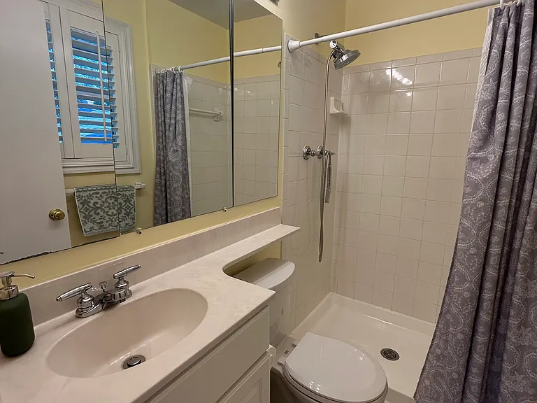 10213 Conover Dr — Photo 30