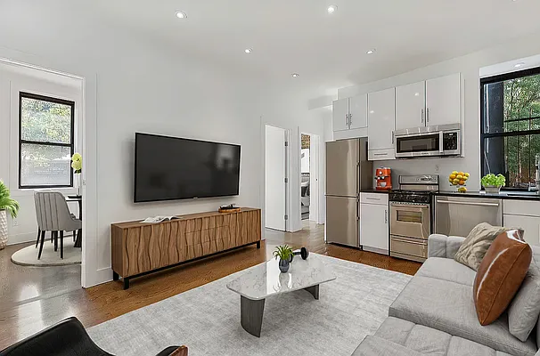 Rented by REAL New York | media 5