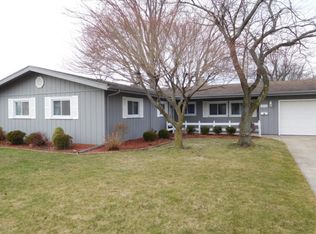 2820 Sunnydale Dr, Saint Joseph, MI 49085