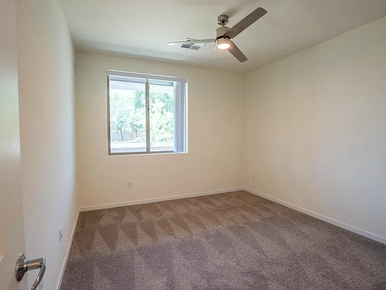 Vista Ridge Apartments — Photo 29