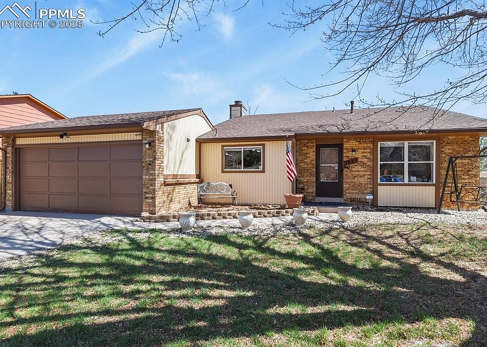 1st image of 5445 Alteza Dr