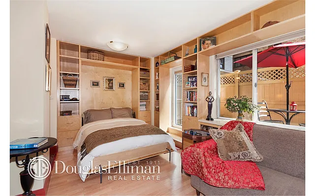 Sold by Douglas Elliman | media 14