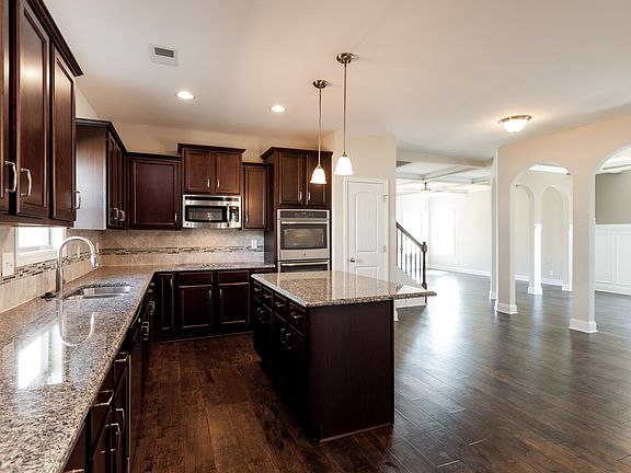 3rd image of 2199 Bandera Dr #E5hw1o