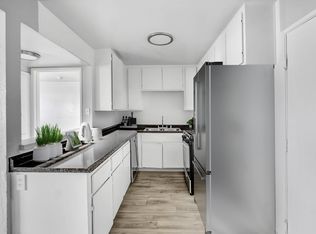 Valerio Palms, Van Nuys, CA 91405