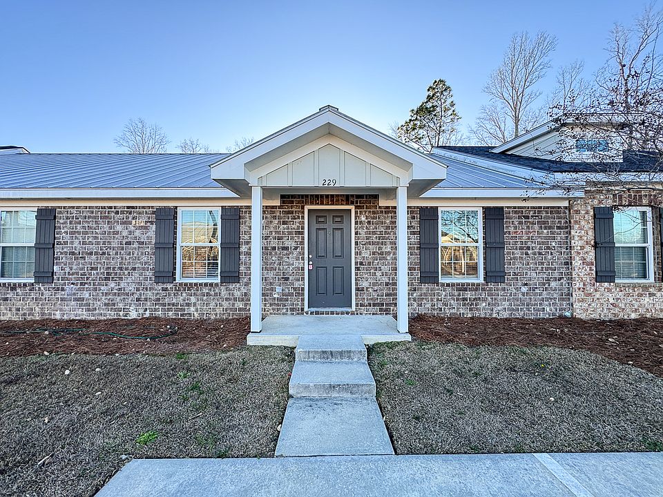 1st image of 221 Waybill Cir