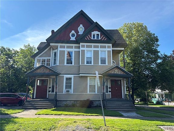 2nd image of 200 Green St