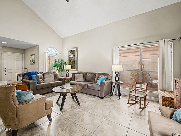 5th image of 510 E WESCOTT Drive