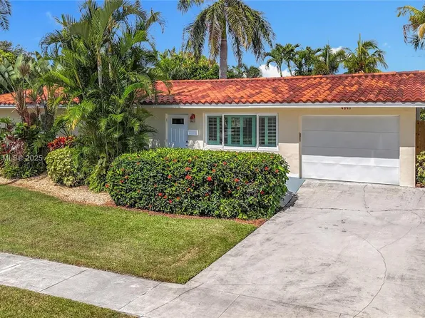 4911 NE 24th Ave, Lighthouse Pt, FL 33064