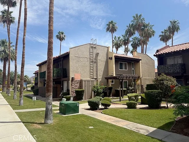51025 Avenue Martinez #9 — Photo 20