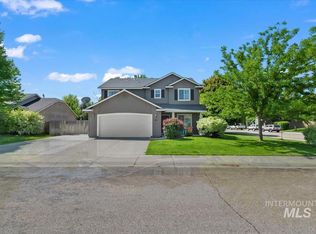 335 E Moskee St, Meridian, ID 83646
