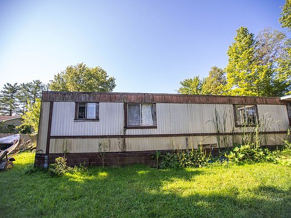 5th image of 11-13 James Ln #15