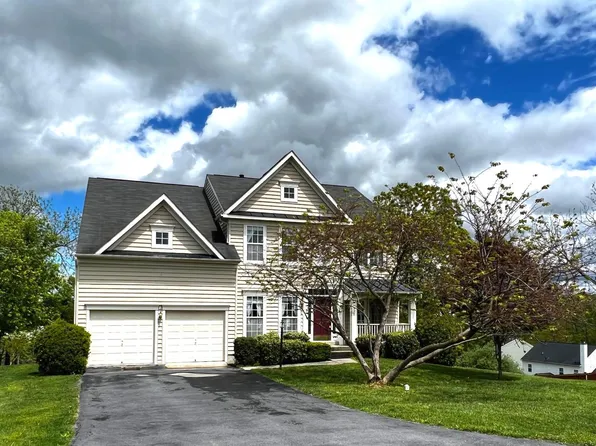 121 Glory Ridge Pl, Kearneysville, WV 25430