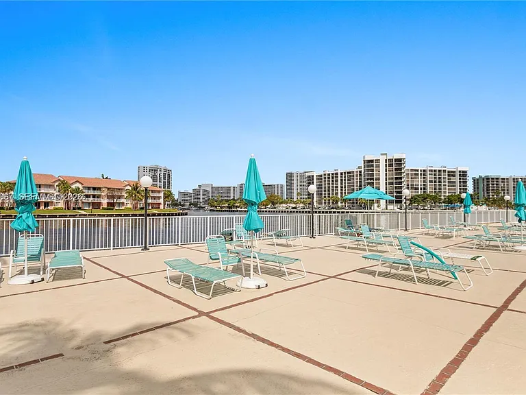 3800 S Ocean Dr #1016 — Photo 17
