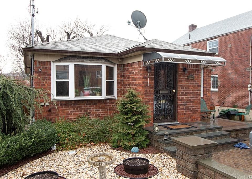 1st image of 3132 Spencer Dr