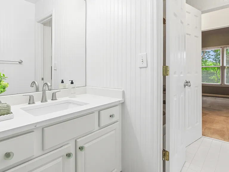 1320 Compass Pointe Xing — Photo 23