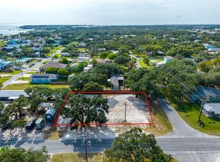 104 S 4th St, Fulton, TX 78358