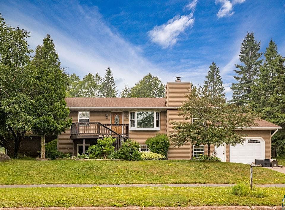 1st image of 75 Nelson Dr