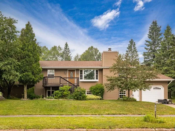 75 Nelson Dr, Silver Bay, MN 55614