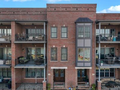 10 W Front St, Washington, MO, 63090