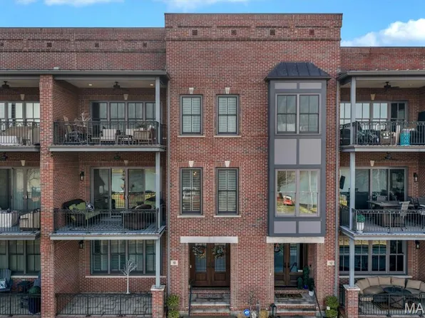 10 W Front St, Washington, MO 63090