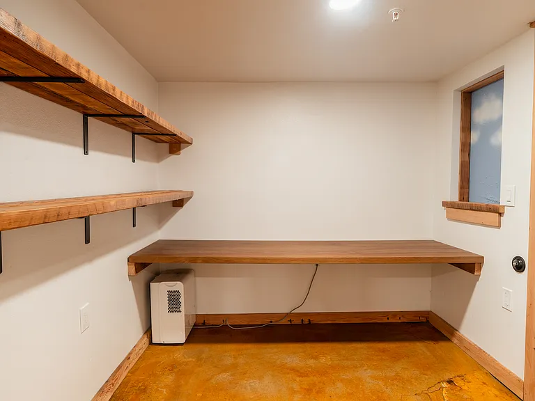 1815 NW Hoyt St #1 — Photo 3