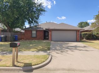 816 Peppertree Ct, Norman, OK 73071