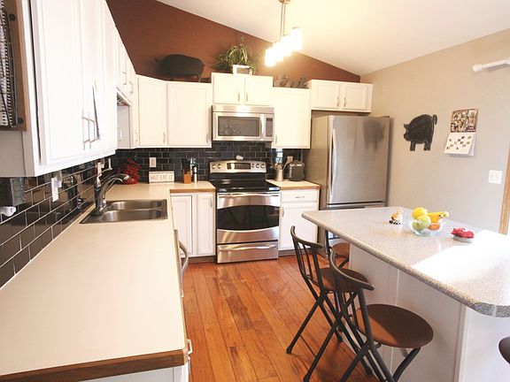 4th image of 1907 Casselman St