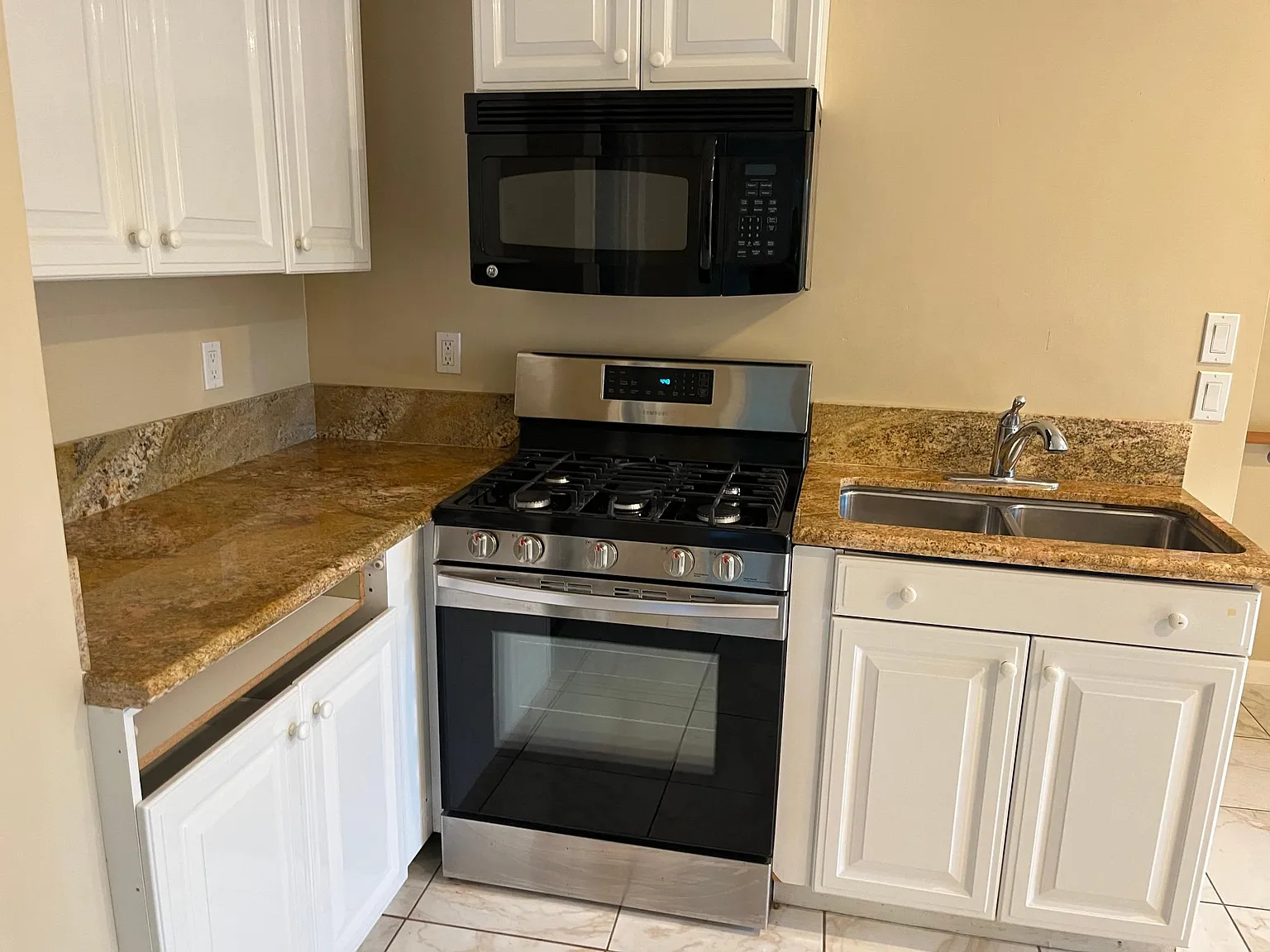 4 bed, $5,800 — Photo 4