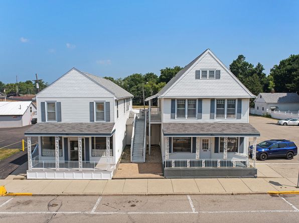 118 1/2 Kenosha St