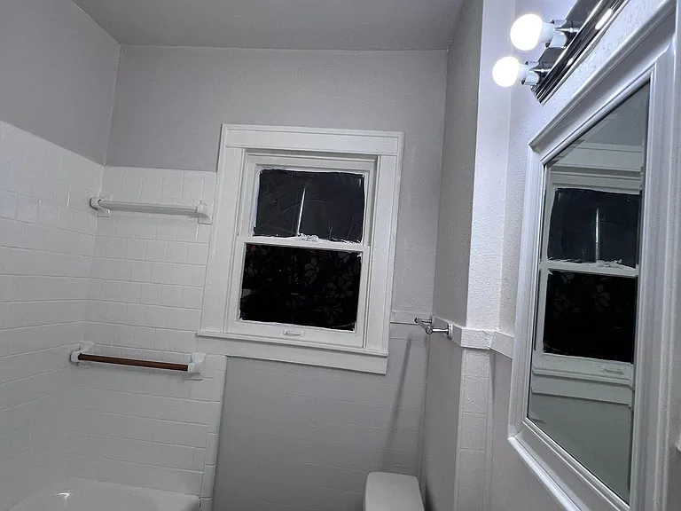 215JENNING S St — Photo 29