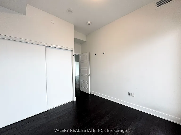 4085 Parkside Village Dr #NLPH1 — Photo 3