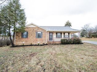 2211 Lambert Dr, Westmoreland, TN 37186