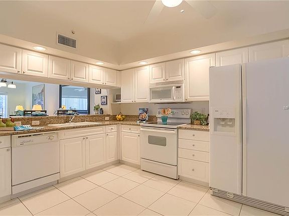 4th image of 1200 Country Club Dr APT 2103