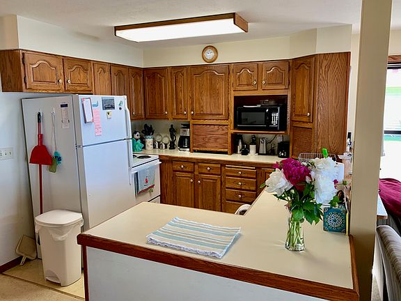 5th image of 20932 Blue Water Dr