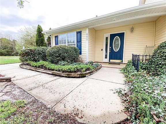 4th image of 607 Fountainhead Ct