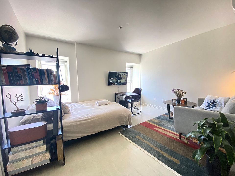 1st image of 631 Colorado Ave #1
