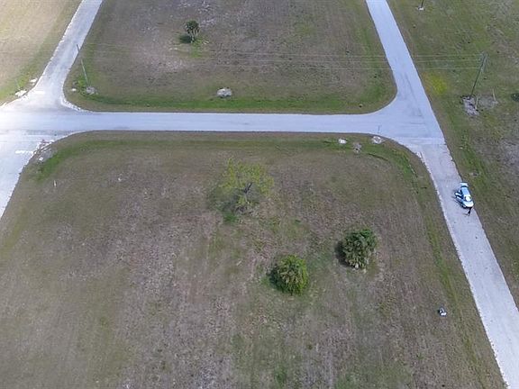3rd image of 39 Willow Rd Lot 4