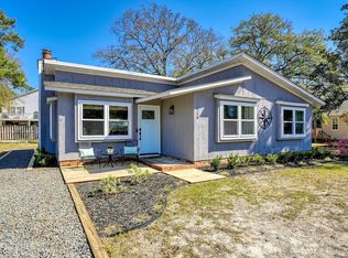 118 NW 25th St, Oak Island, NC 28465