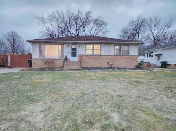 13375 Kathleen Dr, Brookpark, OH 44142