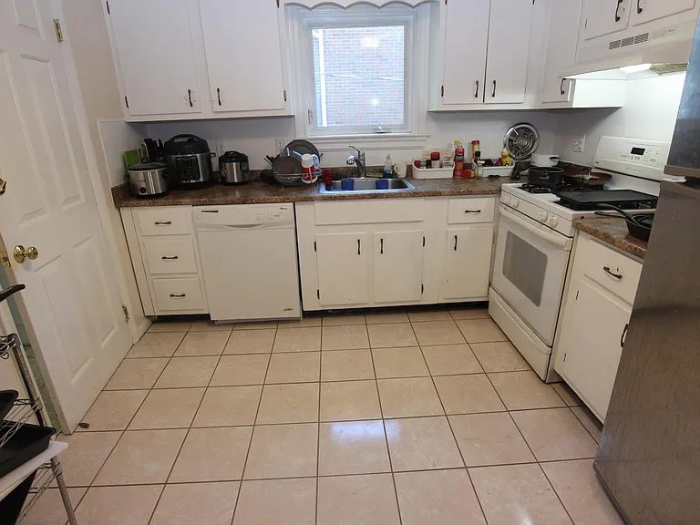 96 Academy Hill Rd #2 — Photo 4