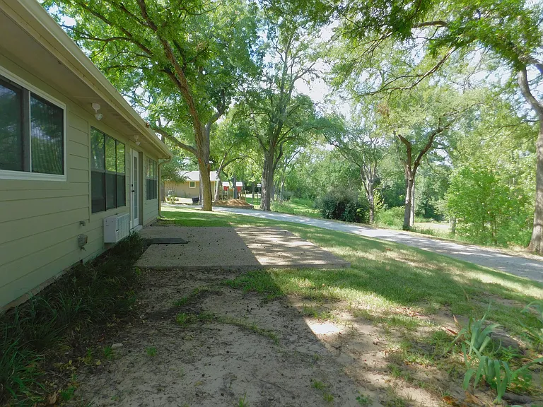 897 John George Ln — Photo 30