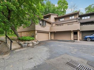 145 Birnamwood Dr, Burnsville, MN 55337