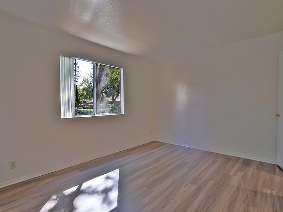 4th image of 1505 De Rose Way APT 2