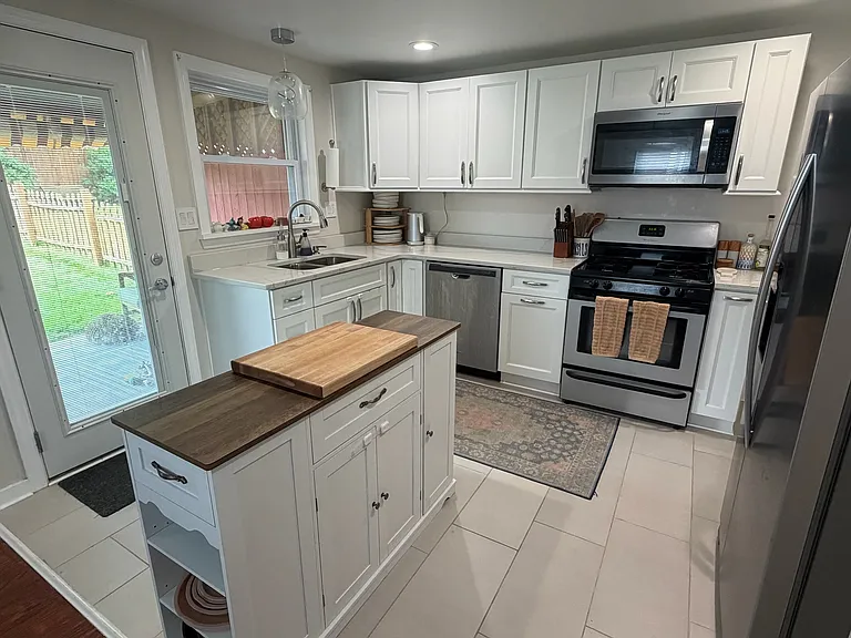 526 Bellaire Ave — Photo 15