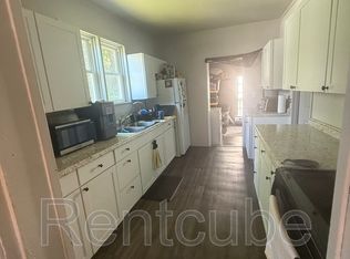 232 Cardiff St, Dubuque, IA 52001