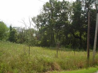 W Base Rd, Bloomfield, IN 47424